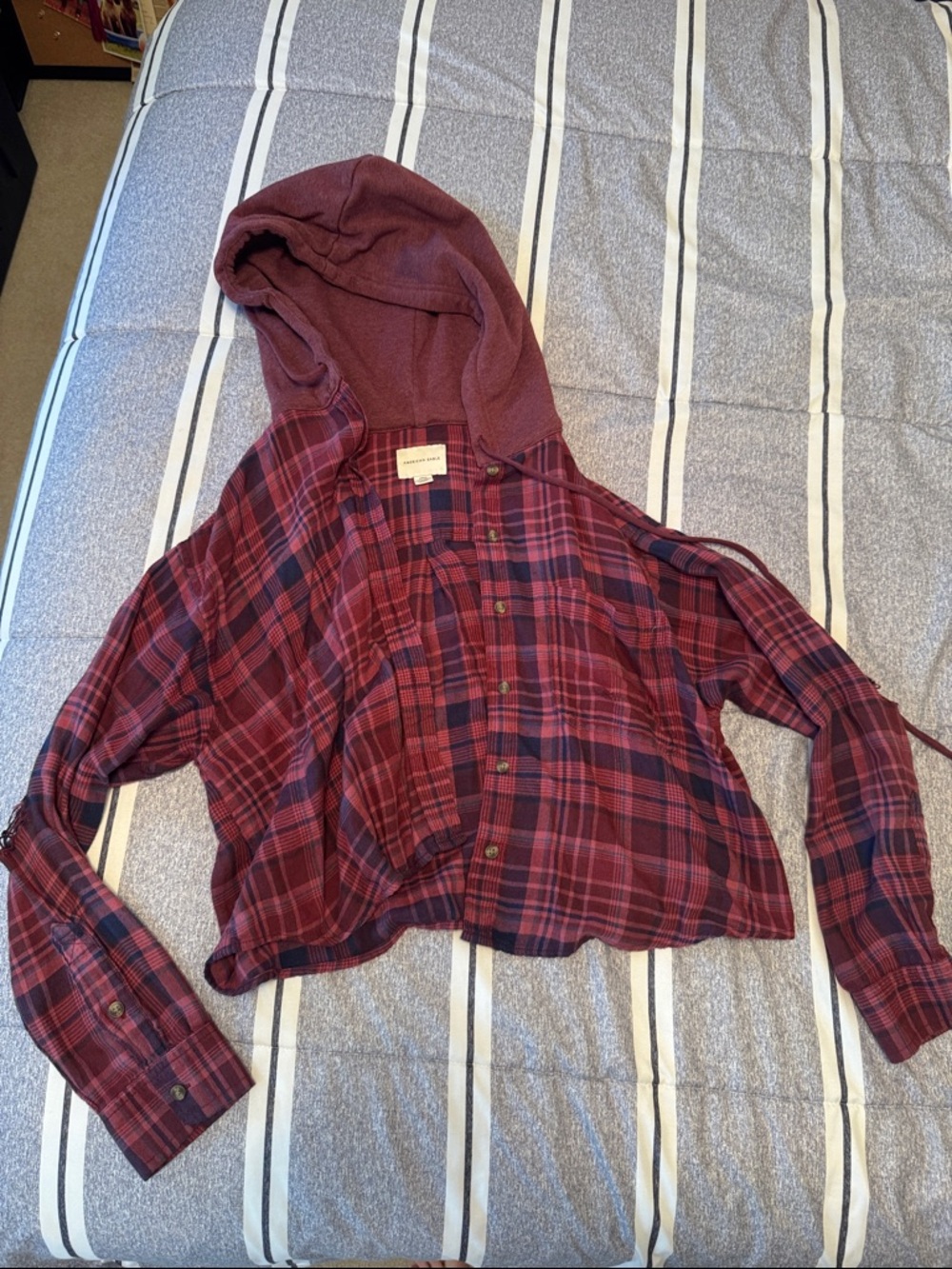 American Eagle Outfitters Red Plaid Cropped Hoodie Button-Up